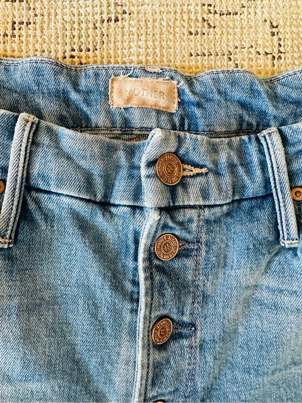 MOTHER Jeans The Pixie Roller Ankle Fray in Let's Kick It, 31 - Picture 5 of 10